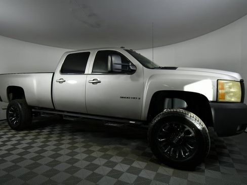 Used 2009 Chevrolet Silverado 3500 LTZ w/ LTZ Plus Package image 10