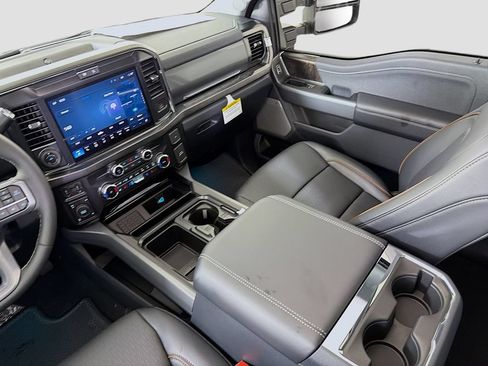 New 2026 Ford F250 Lariat w/ Black Appearance Package AWD/4WD image 26