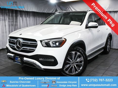 Used 2022 Mercedes-Benz GLE 350 4MATIC w/ Premium Package image 1