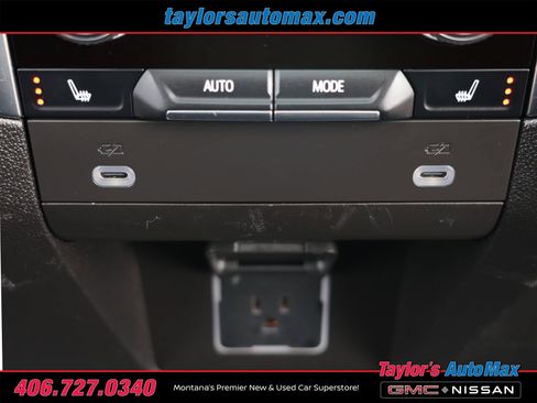 Used 2024 GMC Yukon AT4 w/ Technology Package AWD/4WD image 43