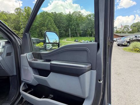 Used 2023 Ford F250 XLT w/ XLT Premium Package AWD/4WD image 39