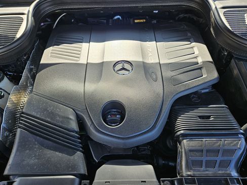 Certified 2025 Mercedes-Benz GLE 450 4MATIC image 32