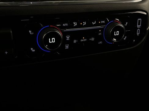 Used 2025 Chevrolet Silverado 1500 LT w/ Safety Package image 21