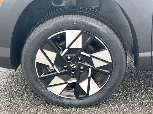 Certified 2025 Hyundai Kona SEL AWD/4WD image 31