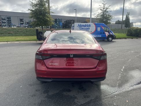 Used 2024 Honda Accord LX image 9
