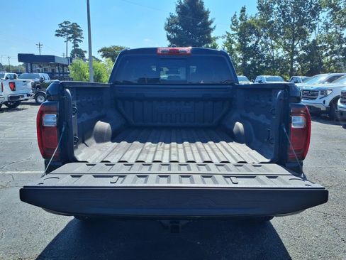 New 2025 GMC Canyon Elevation w/ Convenience Package image 6