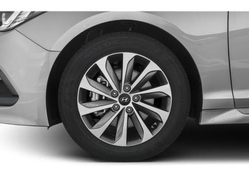 Used 2015 Hyundai Sonata Sport w/ Option Group 04 FWD image 14
