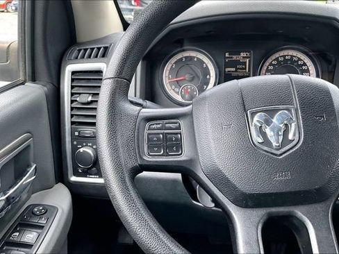 Used 2016 RAM 1500 Classic SLT RWD image 11