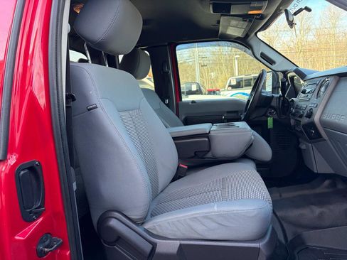 Used 2013 Ford F550 4x4 SuperCab Super Duty w/ Payload Upgrade Pkg image 42