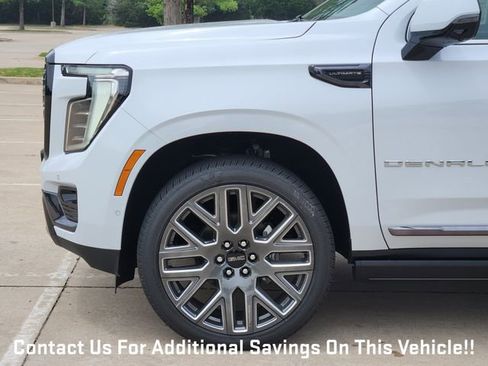 New 2026 GMC Yukon Denali Ultimate w/ LPO, Floor Liner Package AWD/4WD image 5