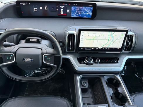 Certified 2025 Ford Expedition Max Platinum AWD/4WD image 14