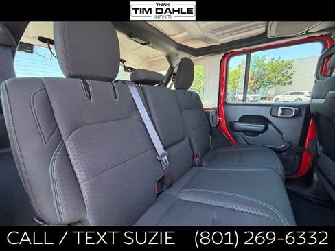 Used 2024 Jeep Wrangler Unlimited Rubicon 4xe AWD/4WD image 16