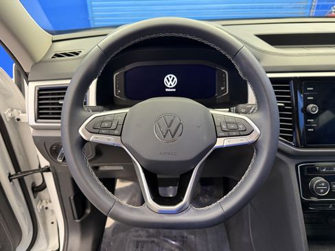 Certified 2023 Volkswagen Atlas SE AWD/4WD image 14