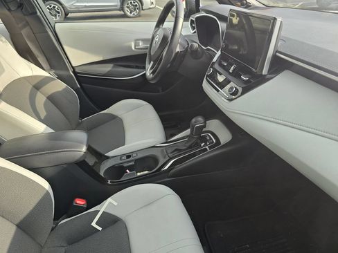 Used 2025 Toyota Corolla XSE FWD image 13