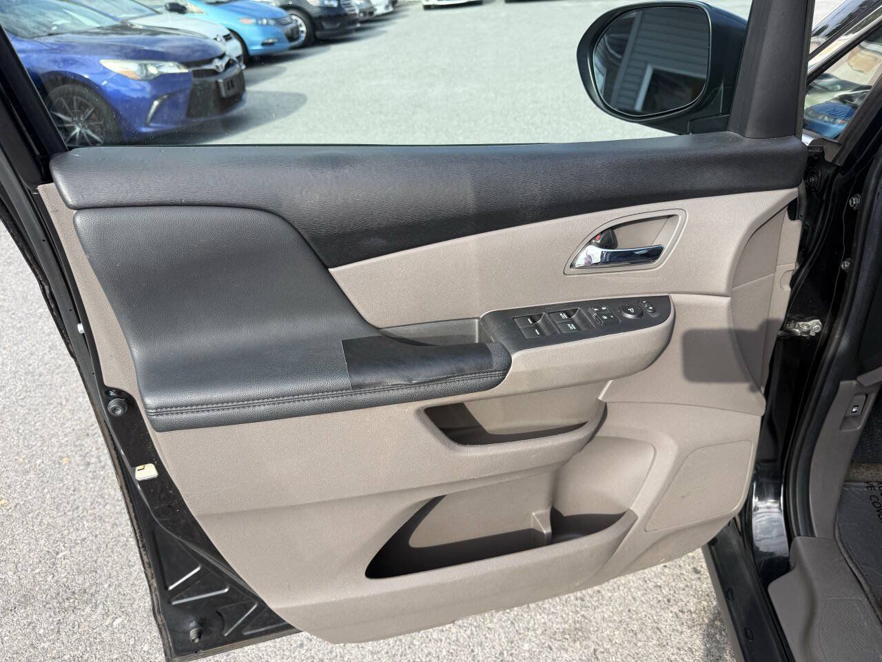 Used 2014 Honda Odyssey EX-L image 11