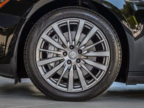 Used 2018 Maserati Ghibli RWD image 12