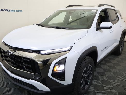 New 2026 Chevrolet Equinox ACTIV AWD/4WD image 12