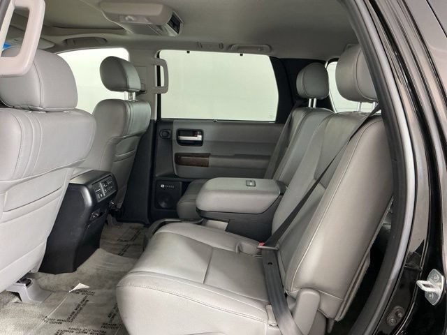 Used 2010 Toyota Sequoia Platinum AWD/4WD image 24