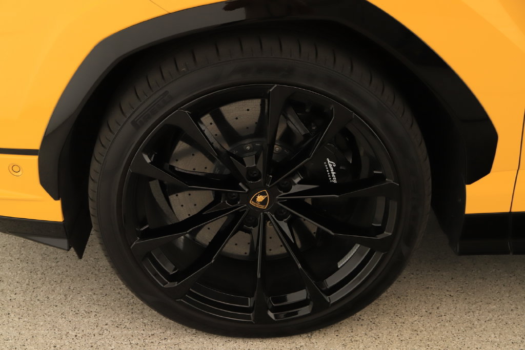 Used 2024 Lamborghini Urus S AWD/4WD image 34