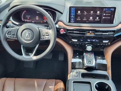 Certified 2026 Acura MDX FWD w/ Technology Package image 28