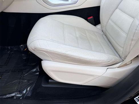 Used 2021 Mercedes-Benz GLS 450 4MATIC image 3