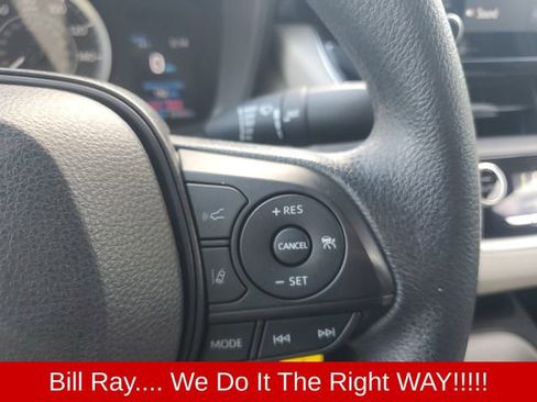 Used 2022 Toyota Corolla LE image 18
