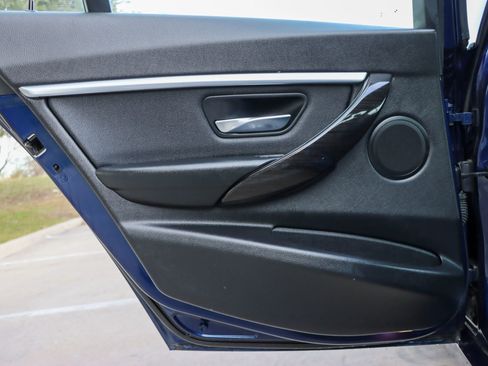 Used 2018 BMW 330i xDrive Sedan image 12