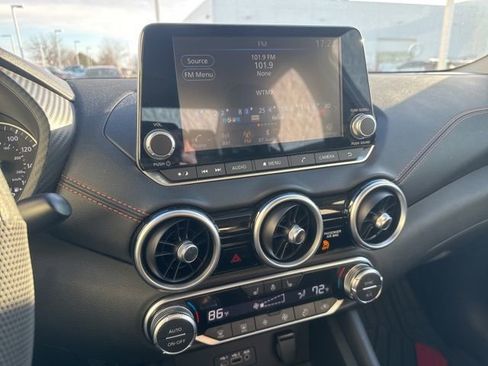 Used 2021 Nissan Sentra SR w/ SR Premium Package image 16