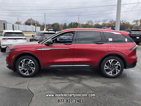 New 2026 Lincoln Nautilus Premier AWD/4WD image 4