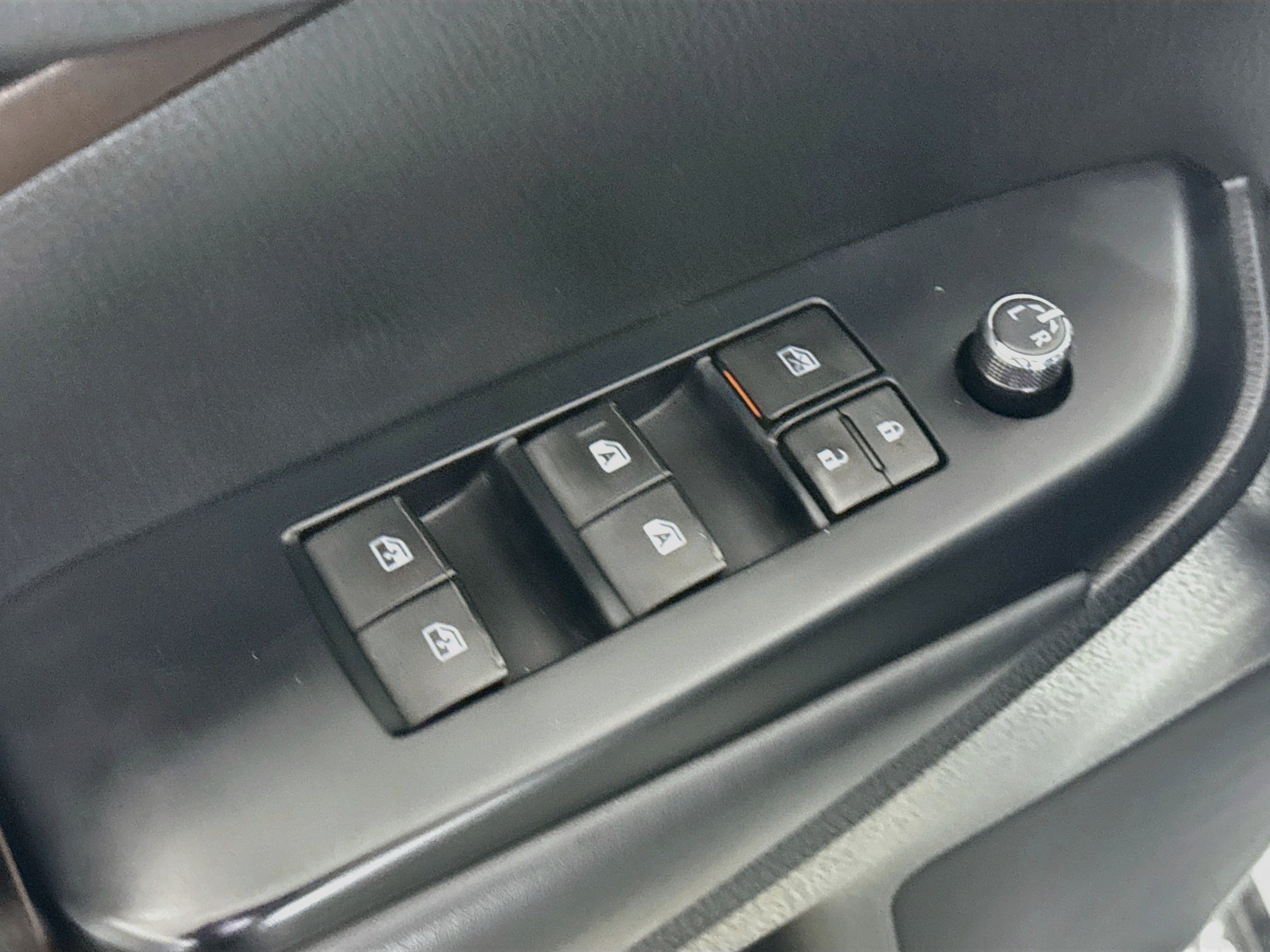 Certified 2019 Toyota Highlander XLE AWD/4WD image 19