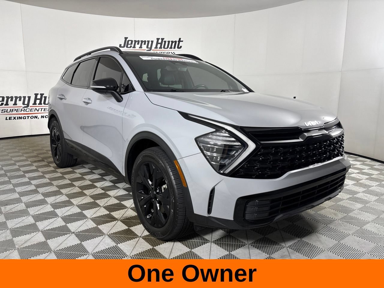 Used 2025 Kia Sportage X-Line w/ Premium Package AWD/4WD image 4