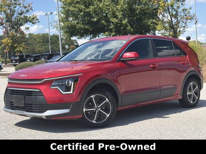 Certified 2025 Kia Niro LX