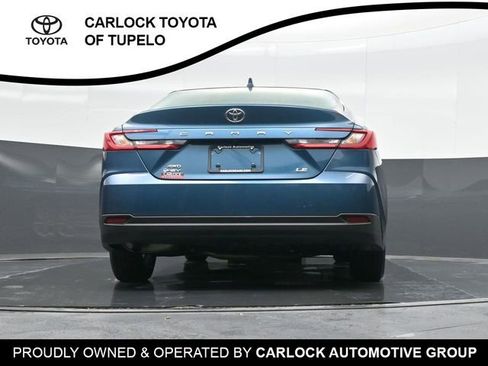 Used 2025 Toyota Camry LE image 28