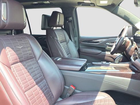 Used 2022 Cadillac Escalade ESV Sport Platinum AWD/4WD image 40