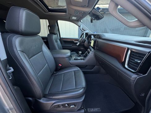 Used 2023 GMC Sierra 1500 Denali w/ Technology Package image 18