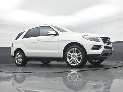 Used 2015 Mercedes-Benz ML 350 4MATIC image 53