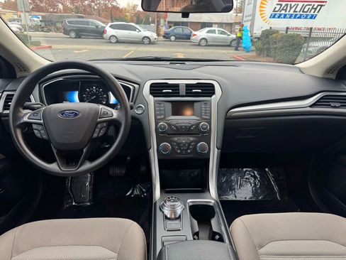 Used 2017 Ford Fusion S image 19