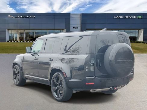 New 2026 Land Rover Defender 130 X-Dynamic SE AWD/4WD image 4