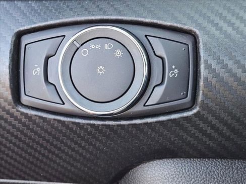 Used 2016 Ford Mustang Coupe image 6