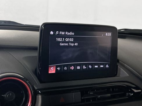 Used 2019 MAZDA MX-5 Miata Sport RWD image 15