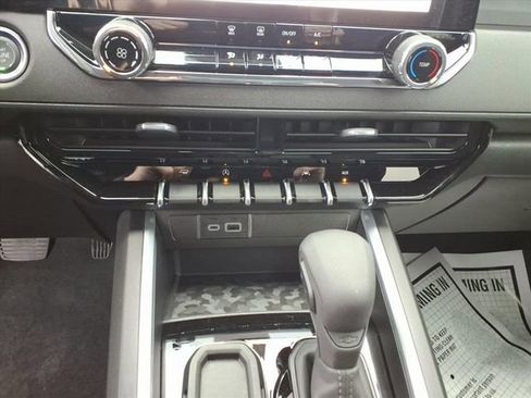 New 2026 Chevrolet Colorado W/T image 14