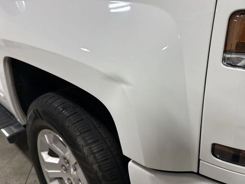 Used 2019 Chevrolet Silverado 1500 LT w/ All Star Edition AWD/4WD image 29