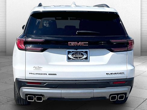 Used 2025 GMC Acadia Elevation AWD/4WD image 3