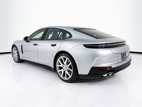New 2025 Porsche Panamera 4 image 3
