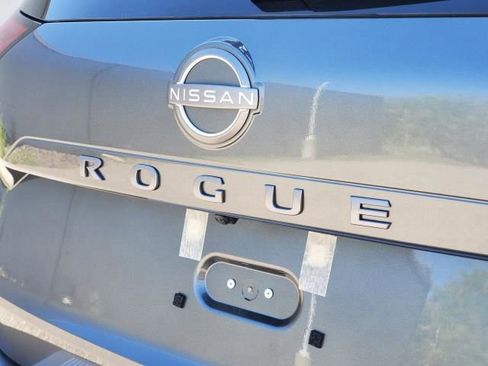 New 2026 Nissan Rogue Platinum w/ Platinum Premium Package image 16