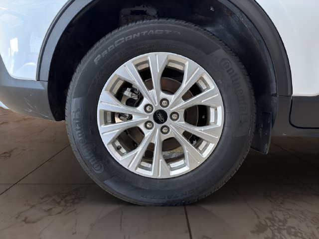 Used 2025 Ford Escape Active AWD/4WD image 24
