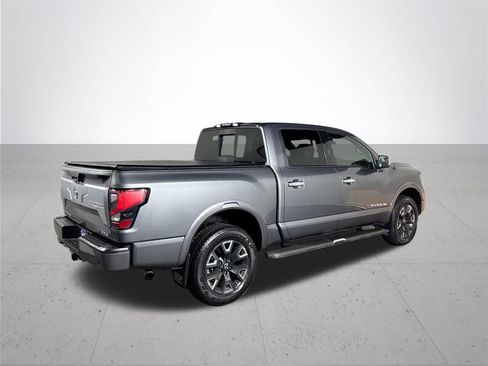 Used 2021 Nissan Titan Platinum Reserve w/ Moonroof Package AWD/4WD image 6