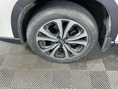 Used 2019 Subaru Forester Limited image 9