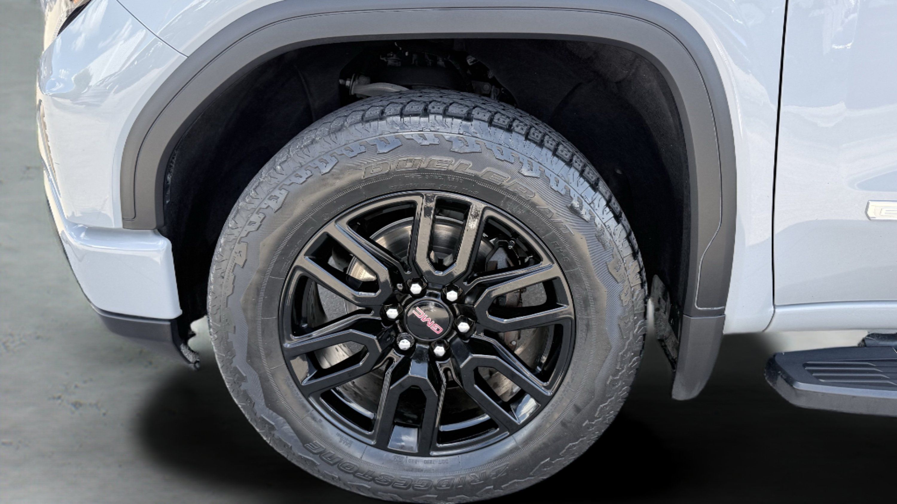 Used 2024 GMC Sierra 1500 Elevation w/ LPO, Elevation Black Package AWD/4WD image 20