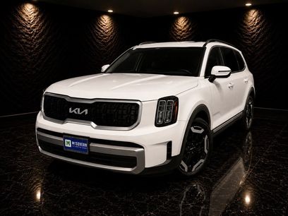 Used 2024 Kia Telluride EX w/ EX Captain's Chair Package